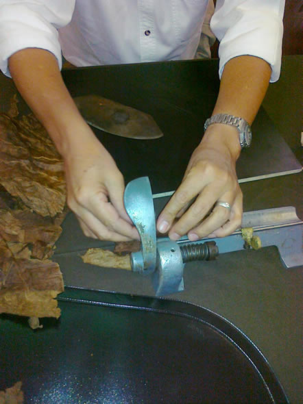 Cigar rolling